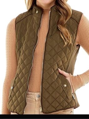 Love Tree Quilted Olive Green Sleeveless Vest